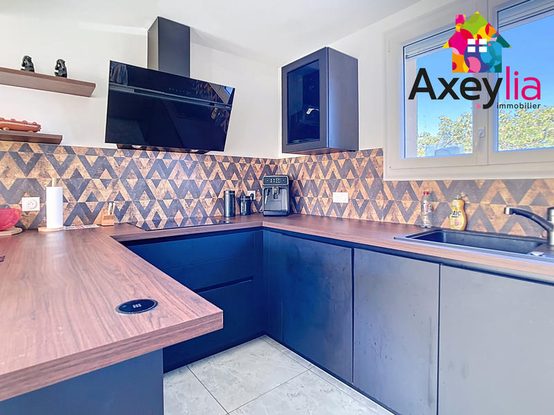 Maison - 102 m² - 6 pièces