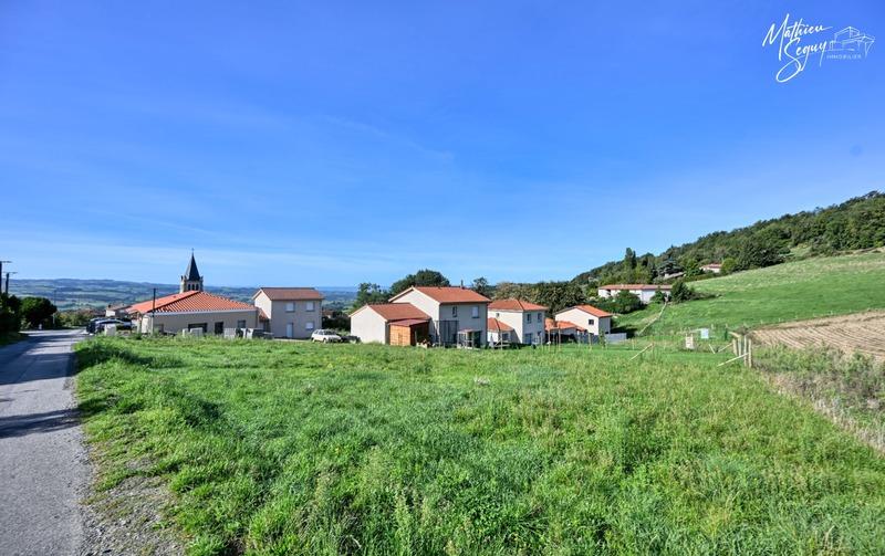 Terrain constructible - 807 m²