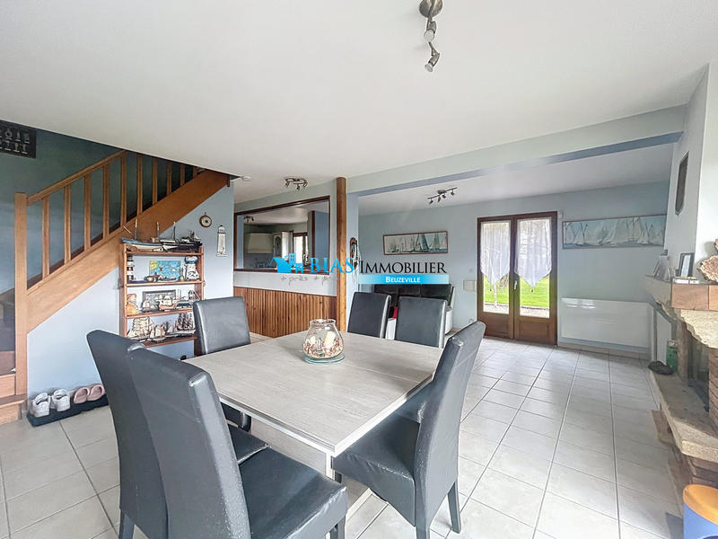 Maison traditionnelle - 95 m² - 5 pièces