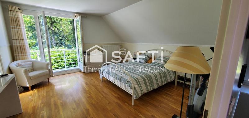 Maison - 155 m² - 8 pièces