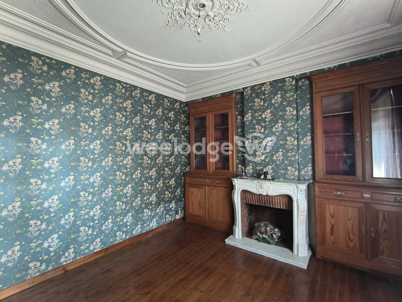 Maison - 140 m² - 9 pièces