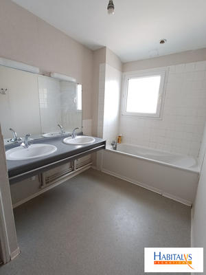 Maison traditionnelle - 91 m² - 4 pièces