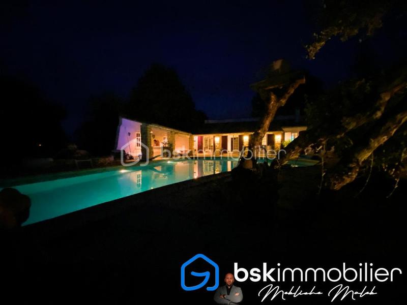 Maison - 175 m² - 7 pièces