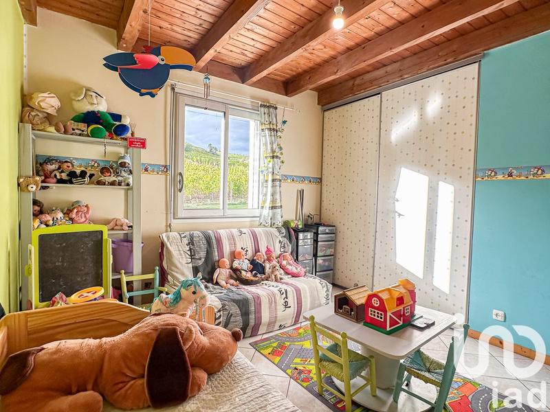 Maison - 220 m² - 9 pièces