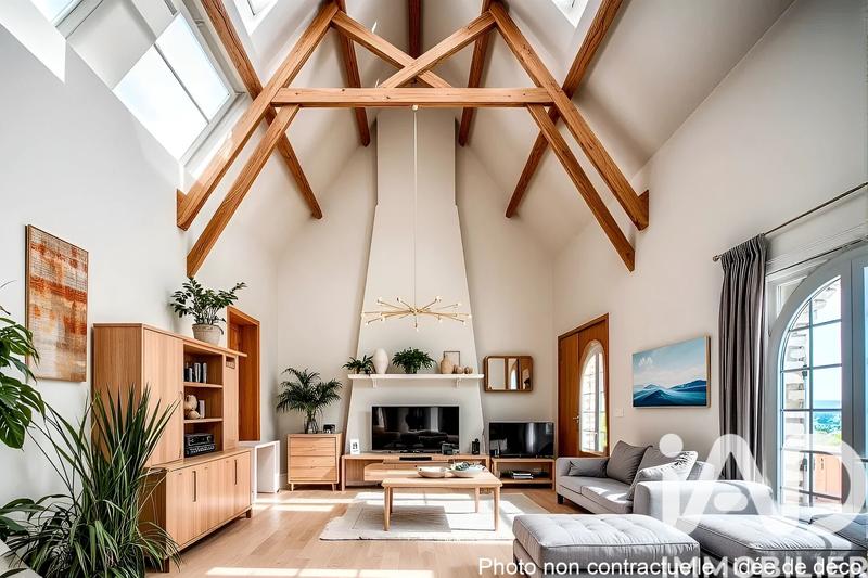 Maison - 230 m² - 8 pièces