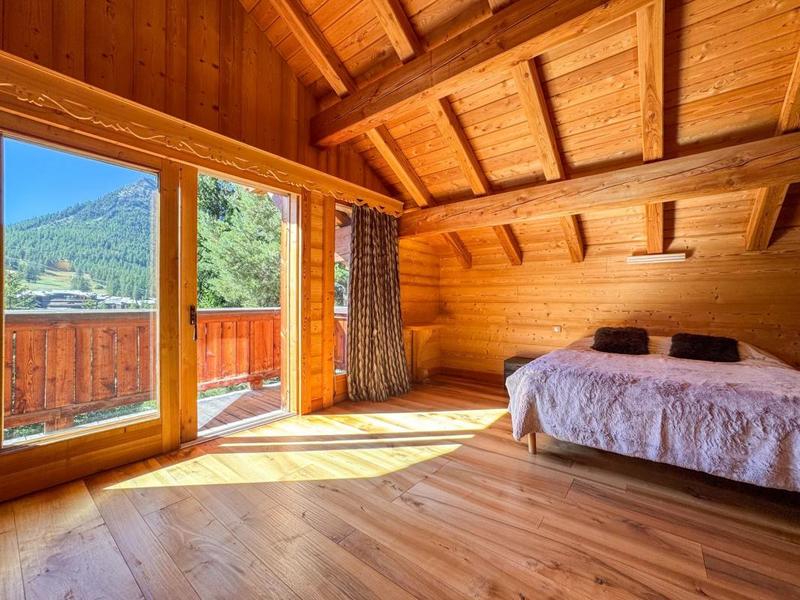 Châlet - 375 m² - 9 pièces