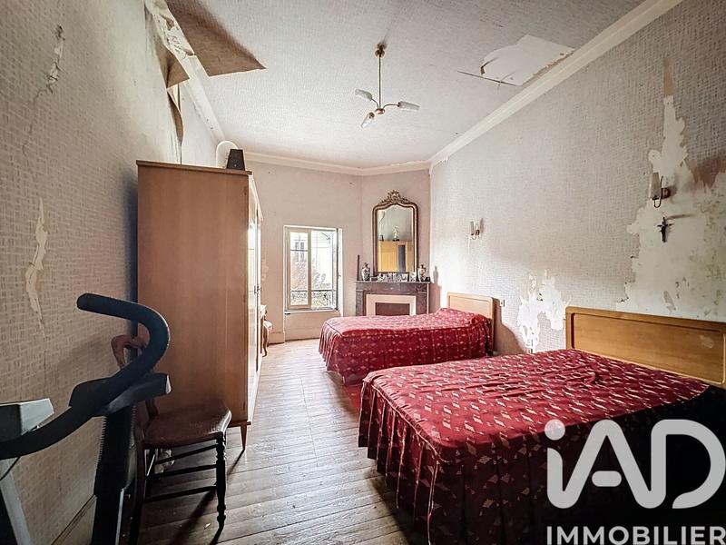 Maison - 329 m² - 10 pièces