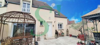 Maison - 120 m² - 6 pièces