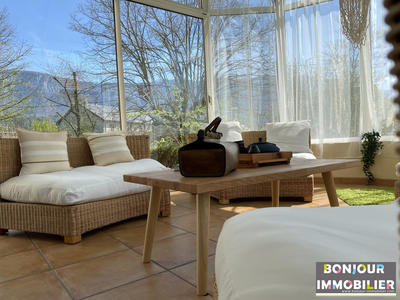 Maison traditionnelle - 176 m² - 6 pièces