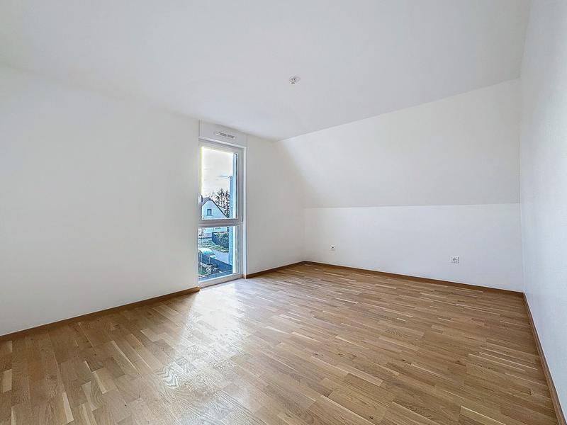 Appartement - 80 m² - 4 pièces