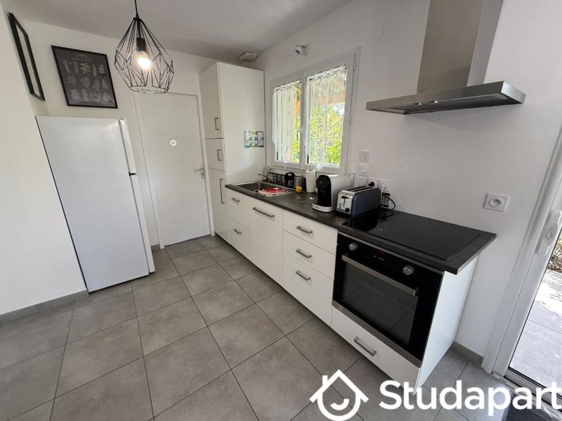 Chambre - 13 m² - 1 pièce