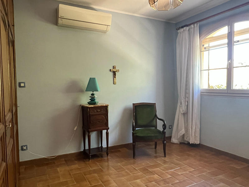 Maison - 180 m² - 6 pièces