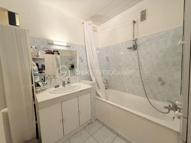 Appartement - 76 m² - 4 pièces