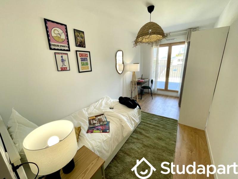 Chambre - 10 m² - 1 pièce