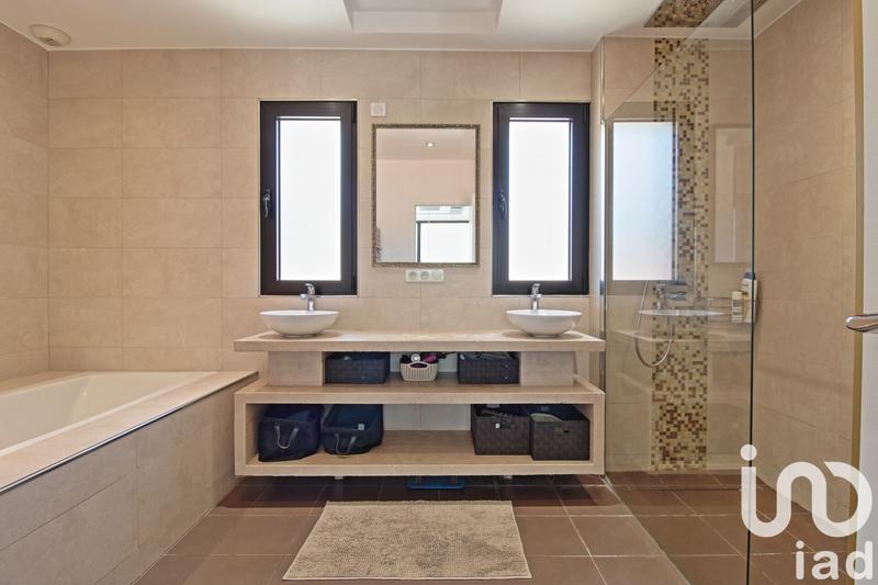 Maison - 132 m² - 6 pièces