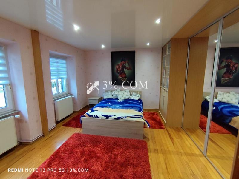 Propriété - 525 m² - 15 pièces