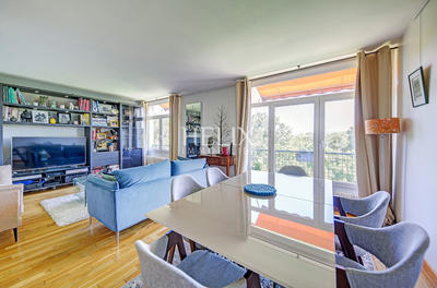 Appartement - 85 m² - 4 pièces