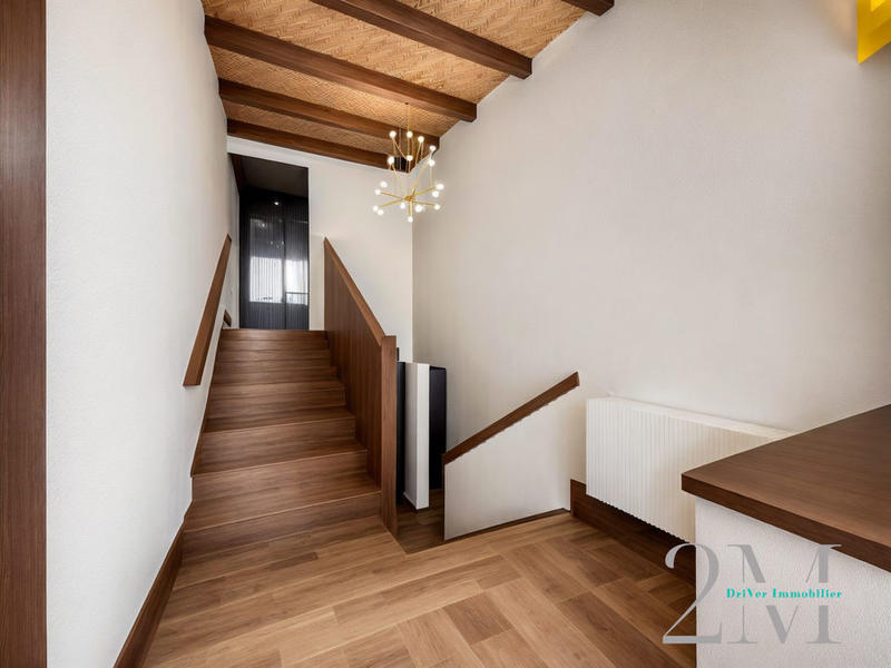 Maison de village - 220 m² - 6 pièces