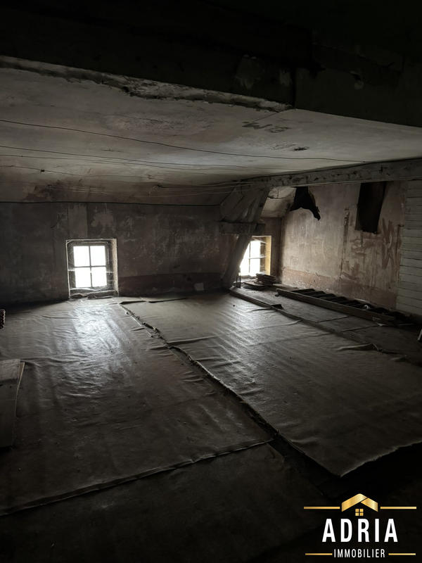 Maison ancienne - 161 m² - 8 pièces