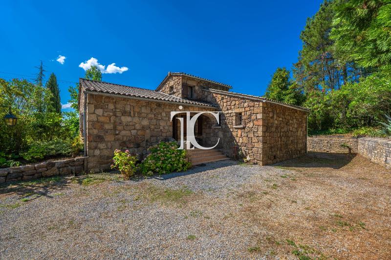 Maison - 131 m² - 4 pièces