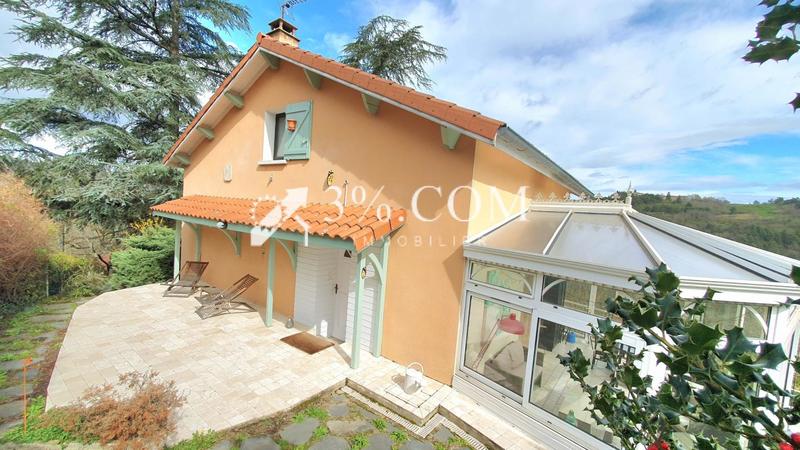 Propriété - 197 m² - 7 pièces