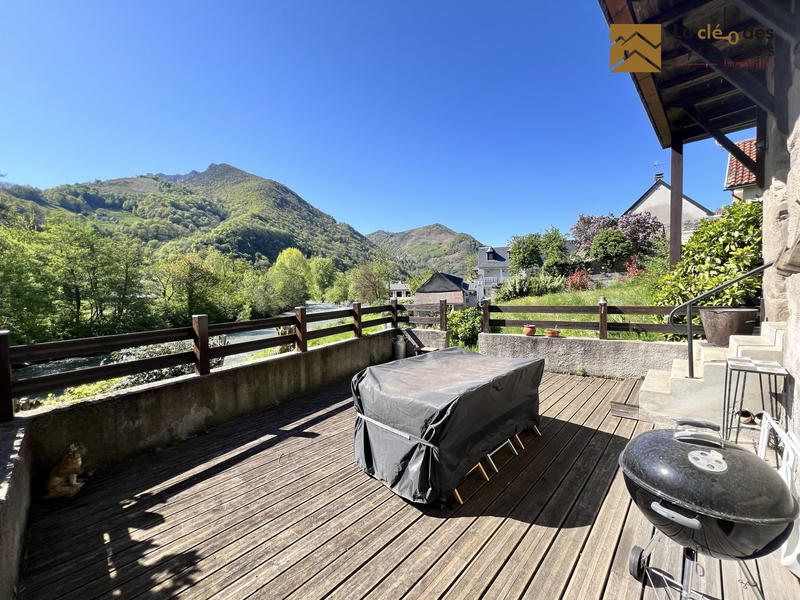 Maison - 182 m² - 7 pièces