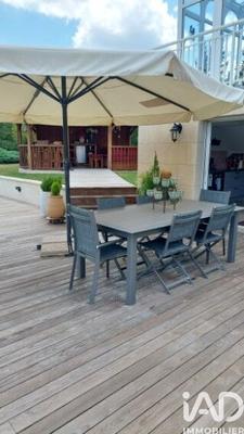 Maison - 273 m² - 7 pièces