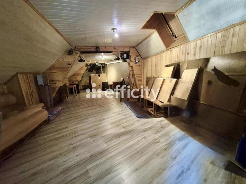 Immeuble - 260 m² - 8 pièces