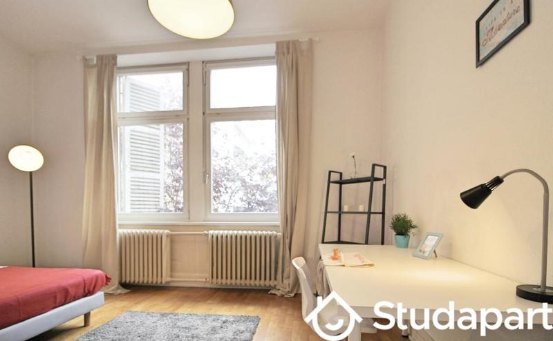 Chambre - 13 m² - 1 pièce