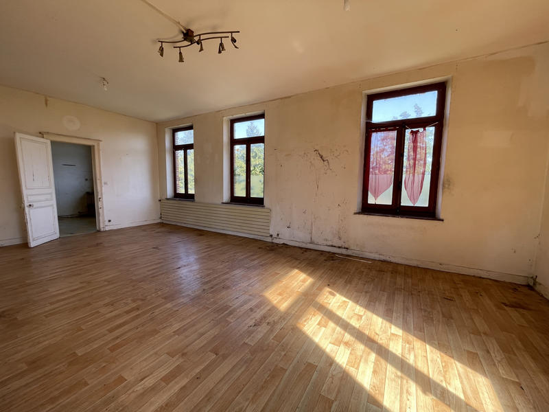 Maison - 300 m² - 3 pièces