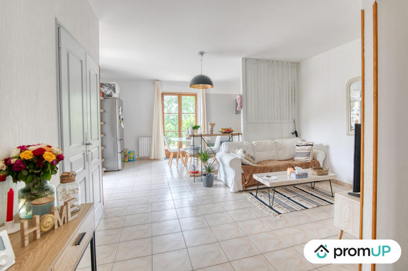 Maison traditionnelle - 340 m² - 16 pièces