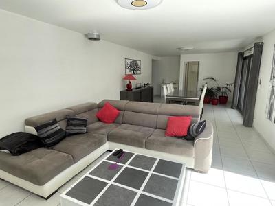 Maison - 162 m² - 6 pièces