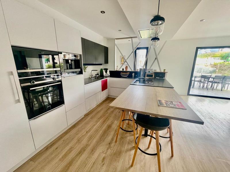 Maison - 178 m² - 7 pièces