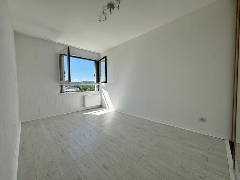 Appartement - 76 m² - 4 pièces