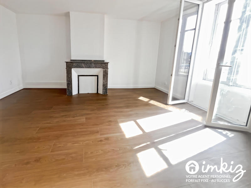 Maison - 318 m² - 13 pièces
