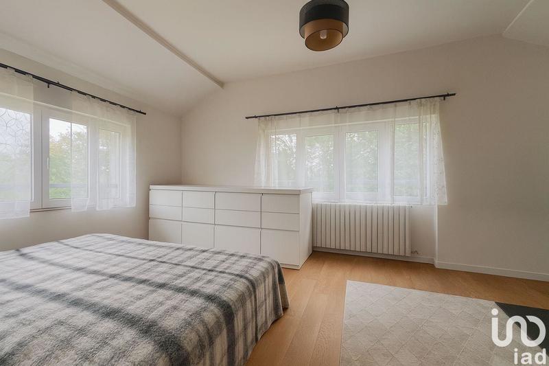 Maison - 213 m² - 8 pièces