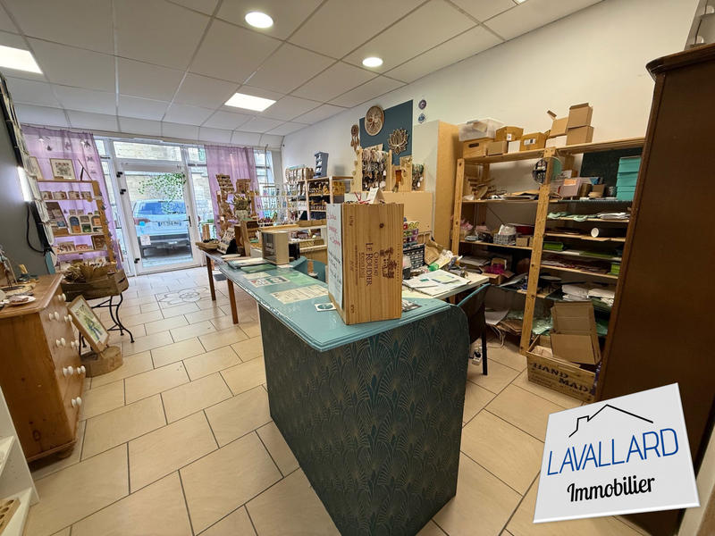 Local commercial - 60 m² - 1 pièce