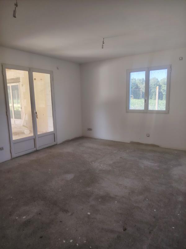 Propriété - 320 m² - 9 pièces