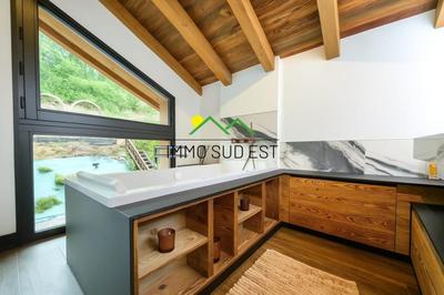 Châlet - 240 m² - 7 pièces