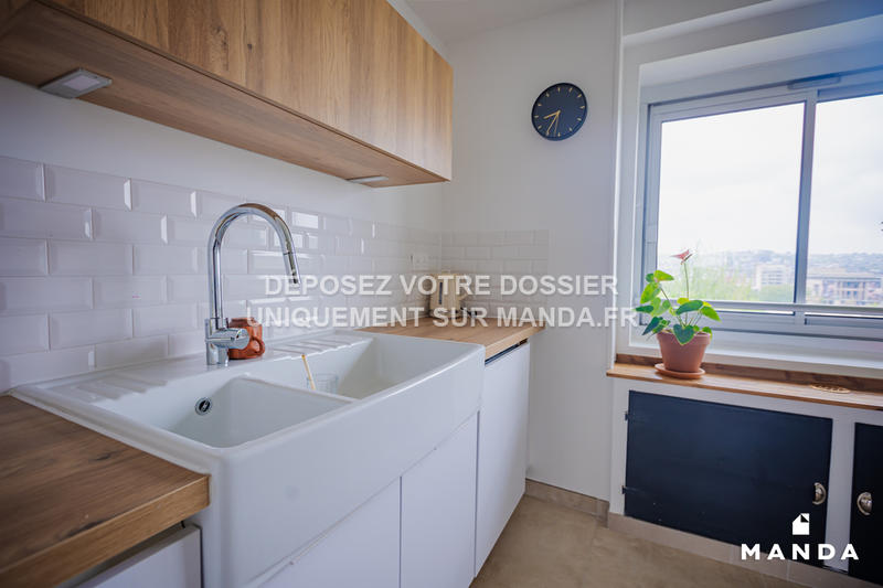 Chambre - 11 m² - 4 pièces