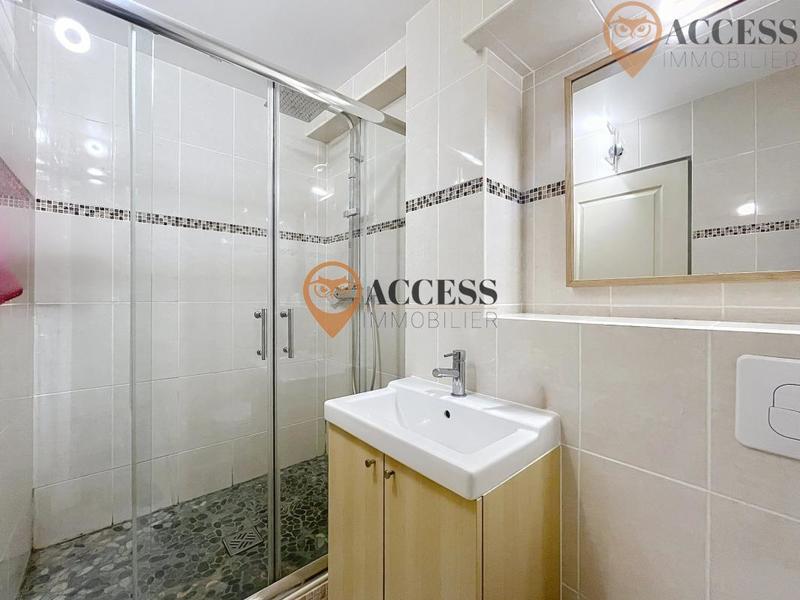 Loft - 144 m² - 6 pièces