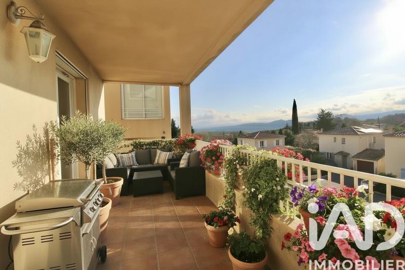 Appartement - 60 m² - 3 pièces