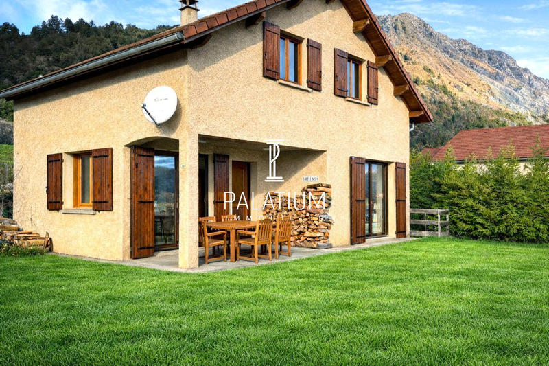 Maison - 88 m² - 3 pièces