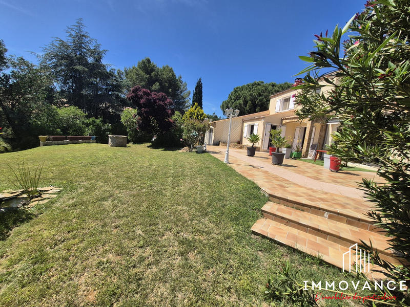 Villa - 202 m² - 5 pièces