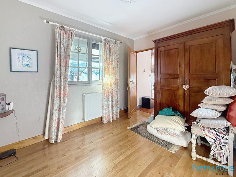 Maison - 95 m² - 6 pièces