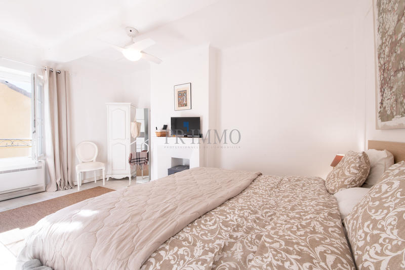 Maison - 201 m² - 5 pièces