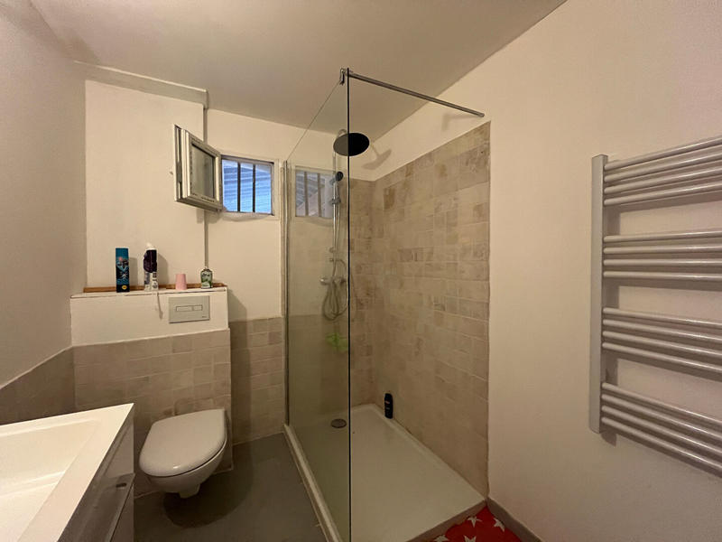 Maison - 238 m² - 8 pièces