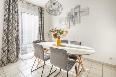 Appartement - 86 m² - 4 pièces