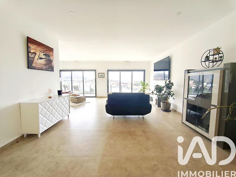 Maison - 217 m² - 5 pièces