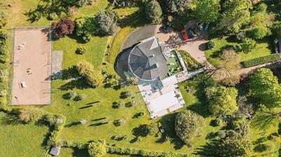 Villa - 288 m² - 8 pièces